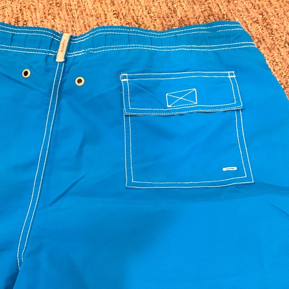 Bugatchi Uomo Vibrant Soft  Blue Swim Trunks - Picture 3 of 9